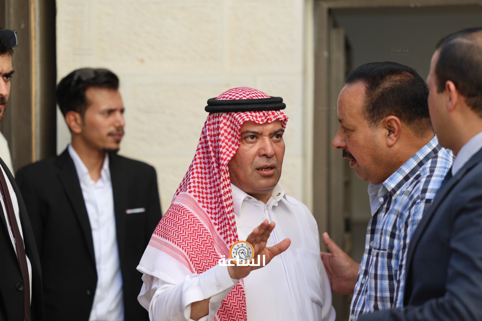 Madar Al-Saa Images 0.7996835291482639