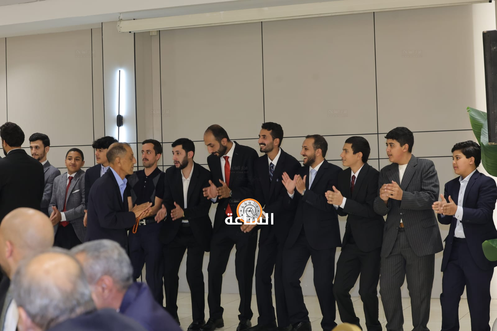 Madar Al-Saa Images 0.9498438737656474