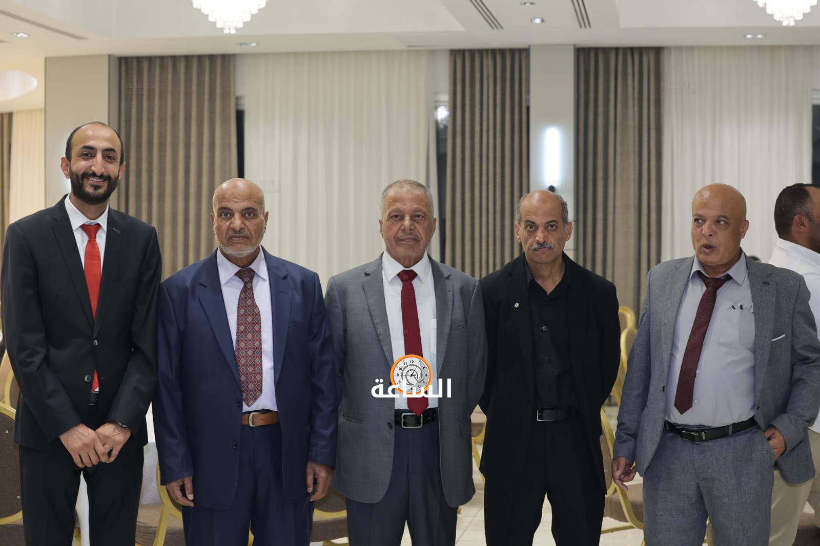 Madar Al-Saa Images 0.6204007182380424