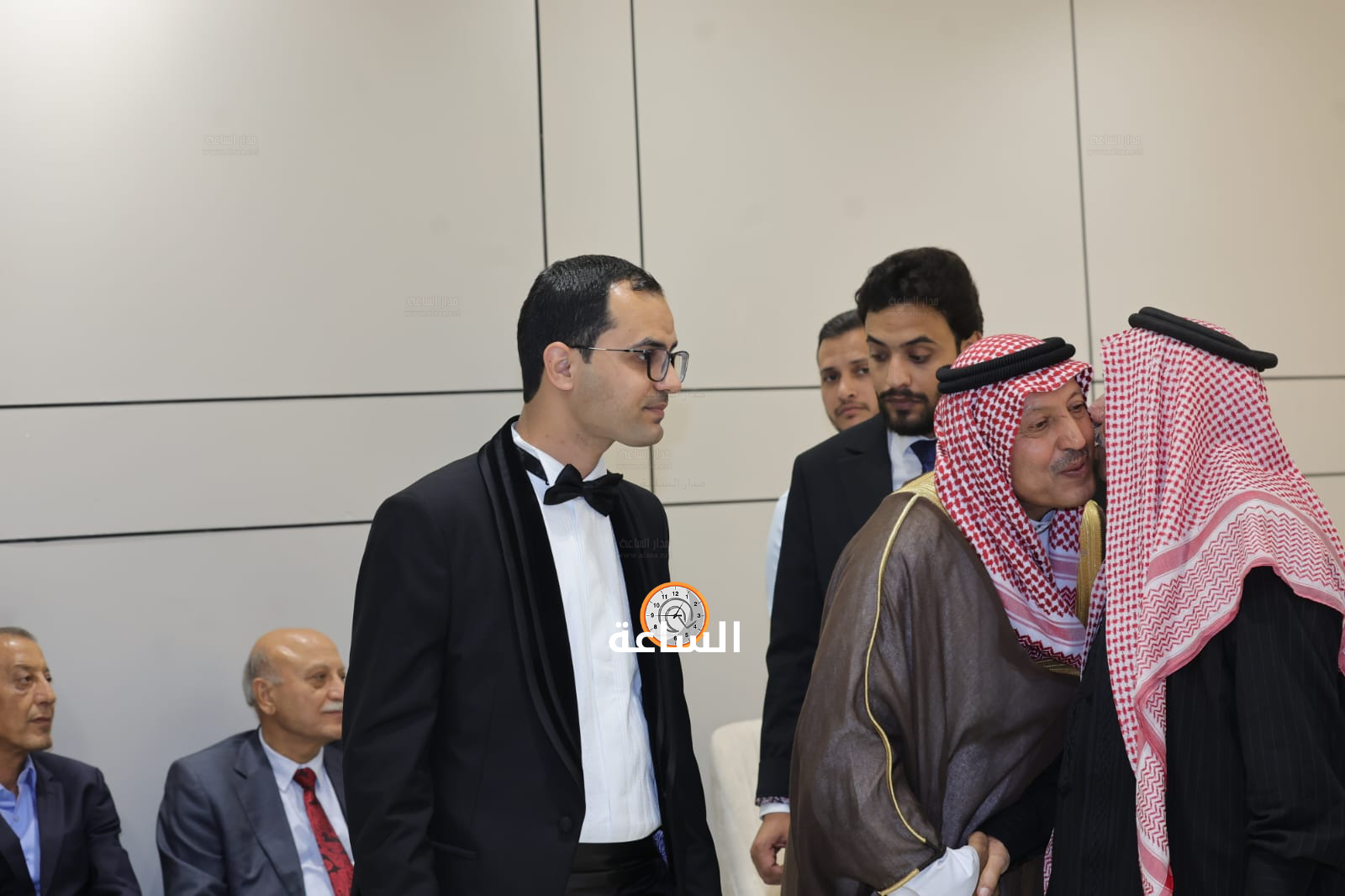 Madar Al-Saa Images 0.535946087956992