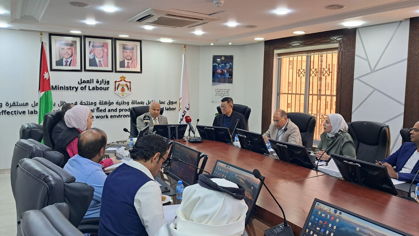 Madar Al-Saa Images 0.785054372860631