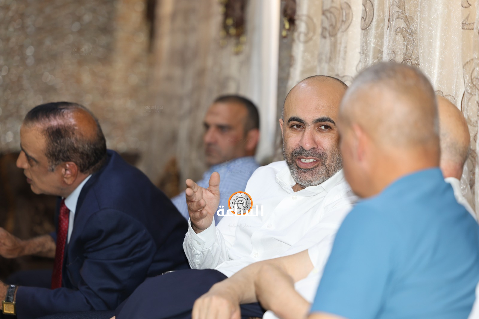 Madar Al-Saa Images 0.6869295118948245