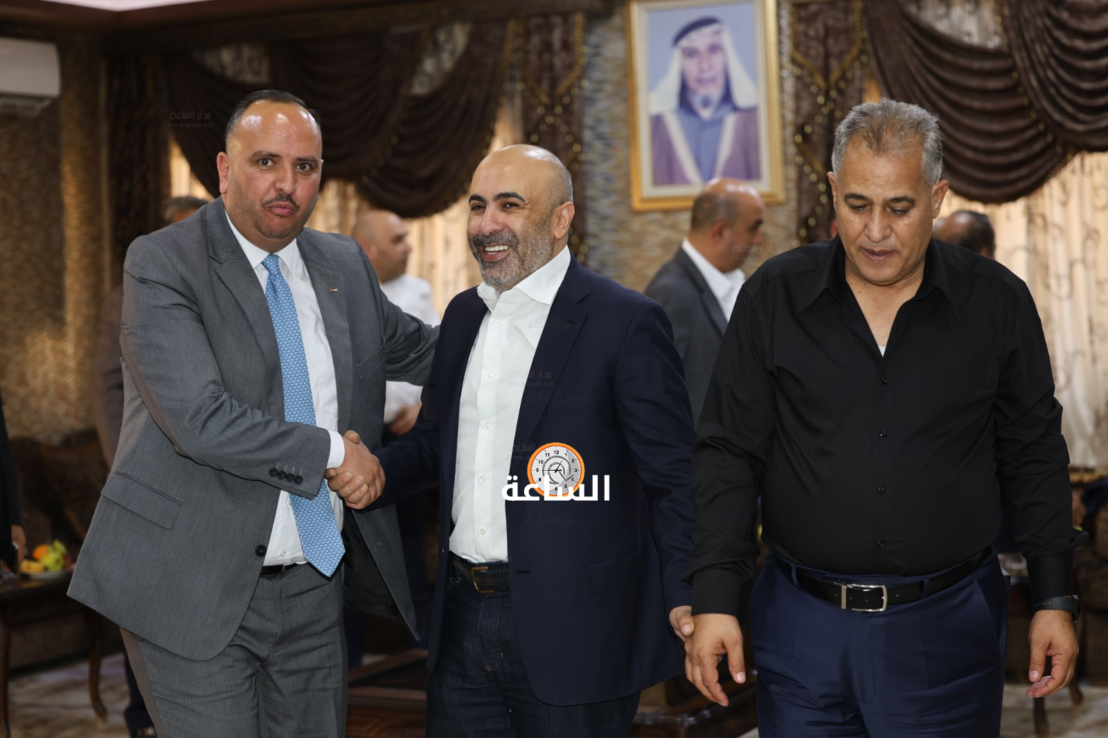 Madar Al-Saa Images 0.9109973516187302
