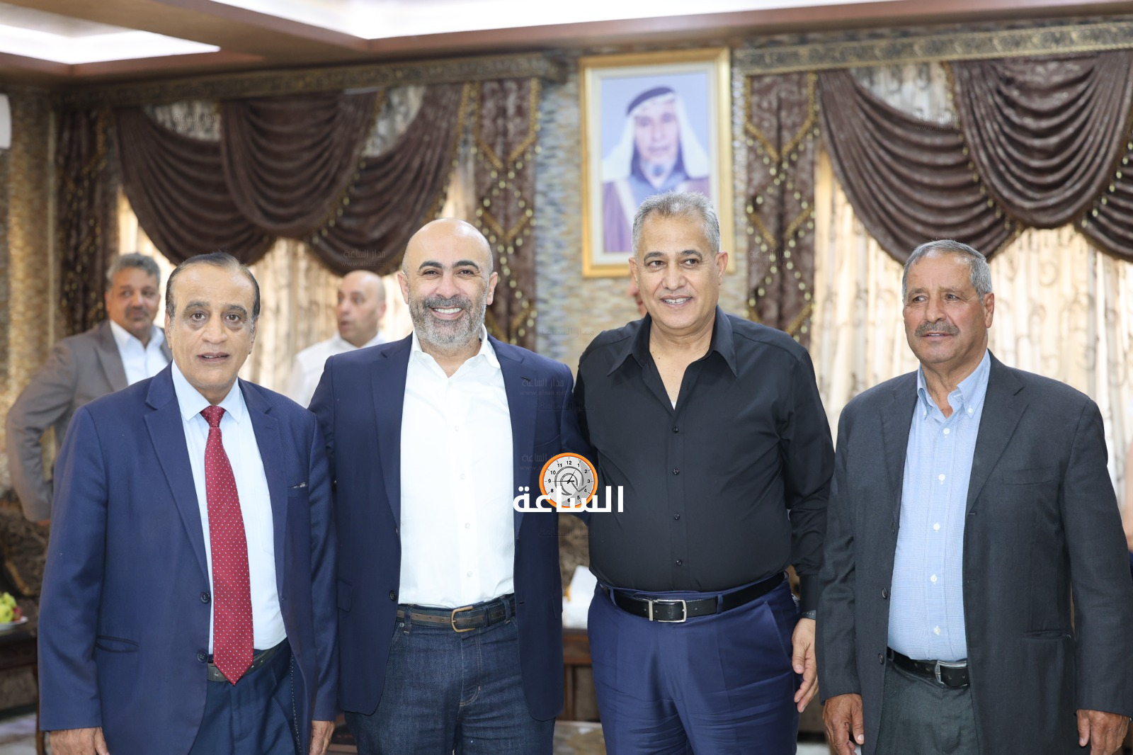 Madar Al-Saa Images 0.9349048255156552