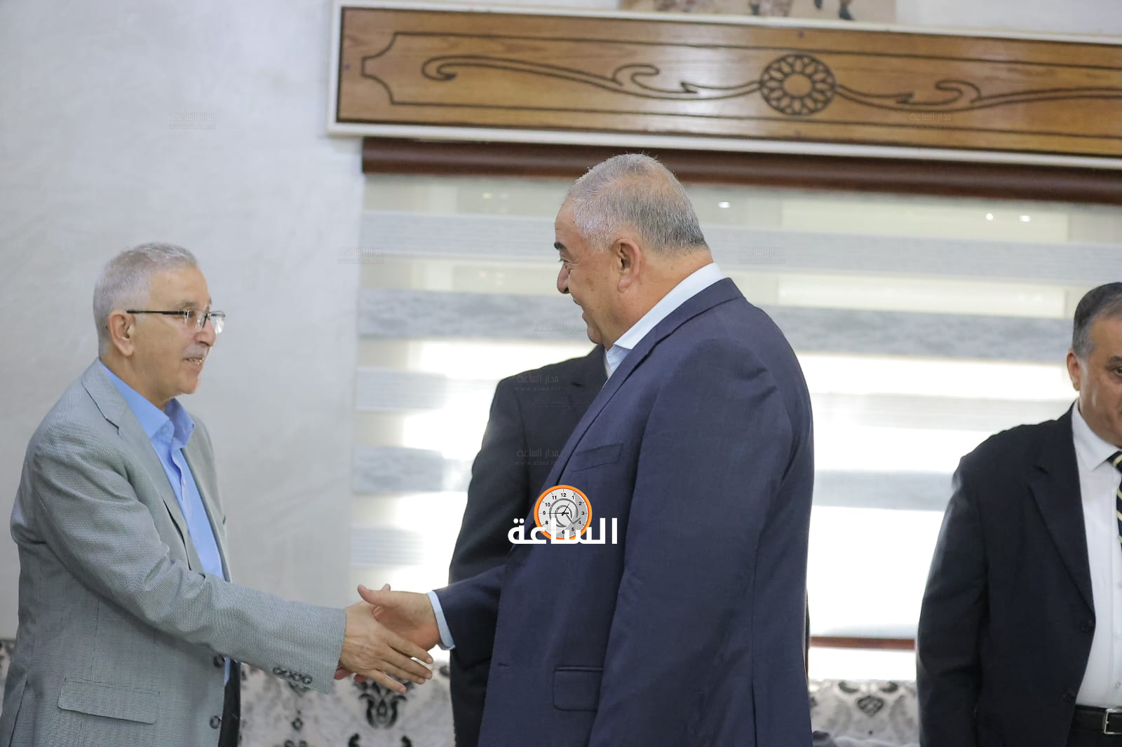 Madar Al-Saa Images 0.6054783358999788