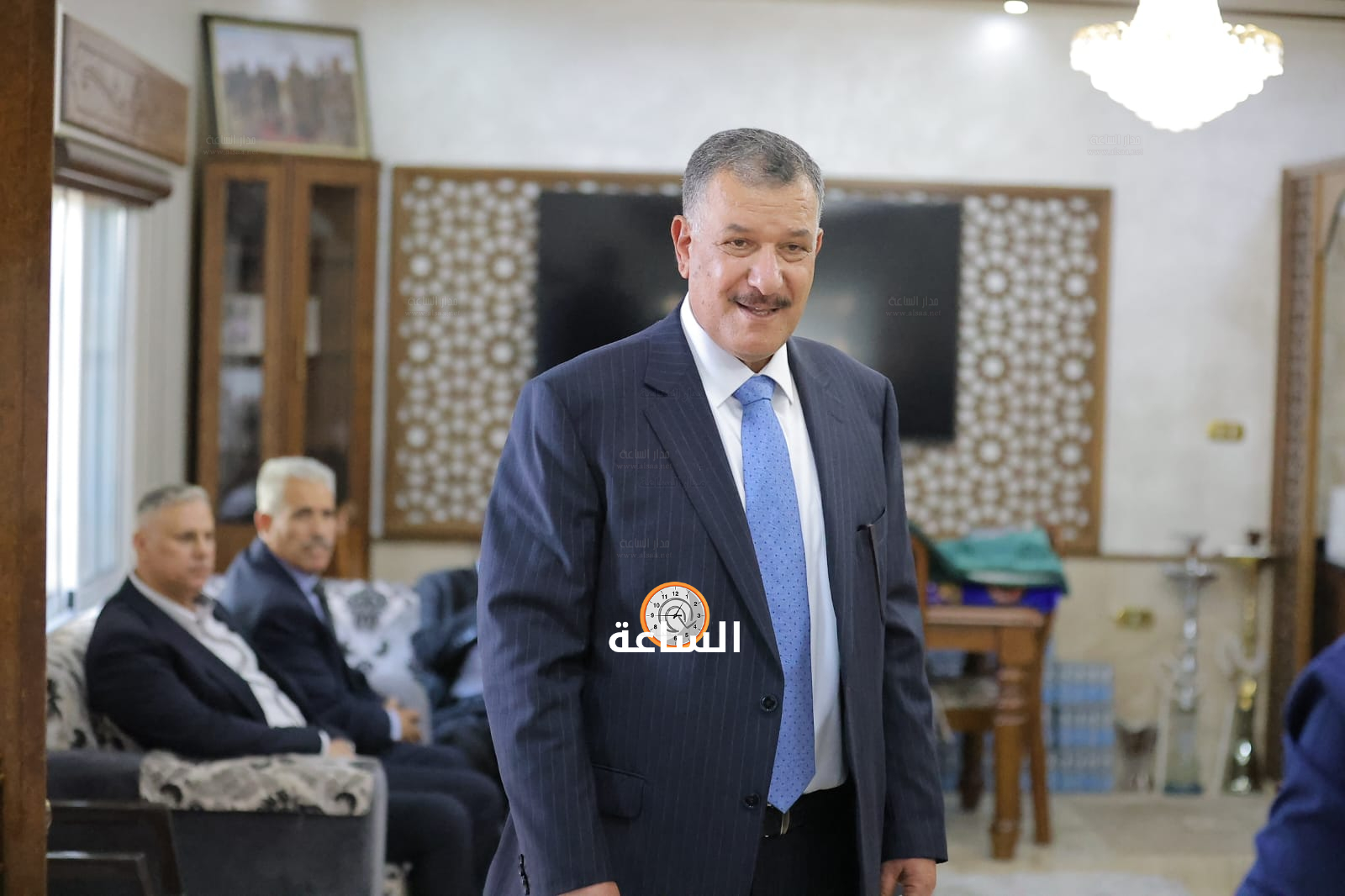 Madar Al-Saa Images 0.8824906229000787