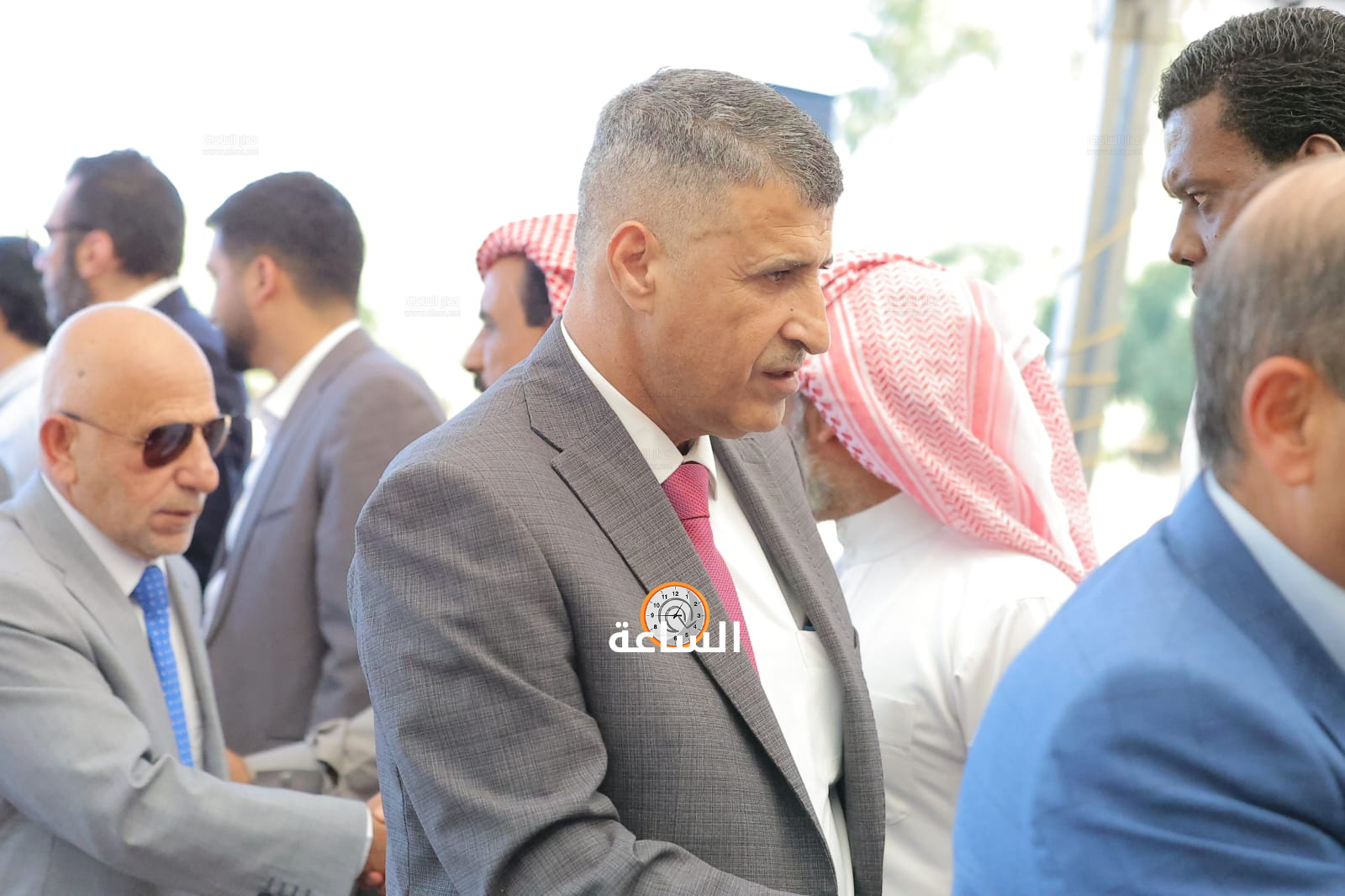 Madar Al-Saa Images 0.7976974081855104