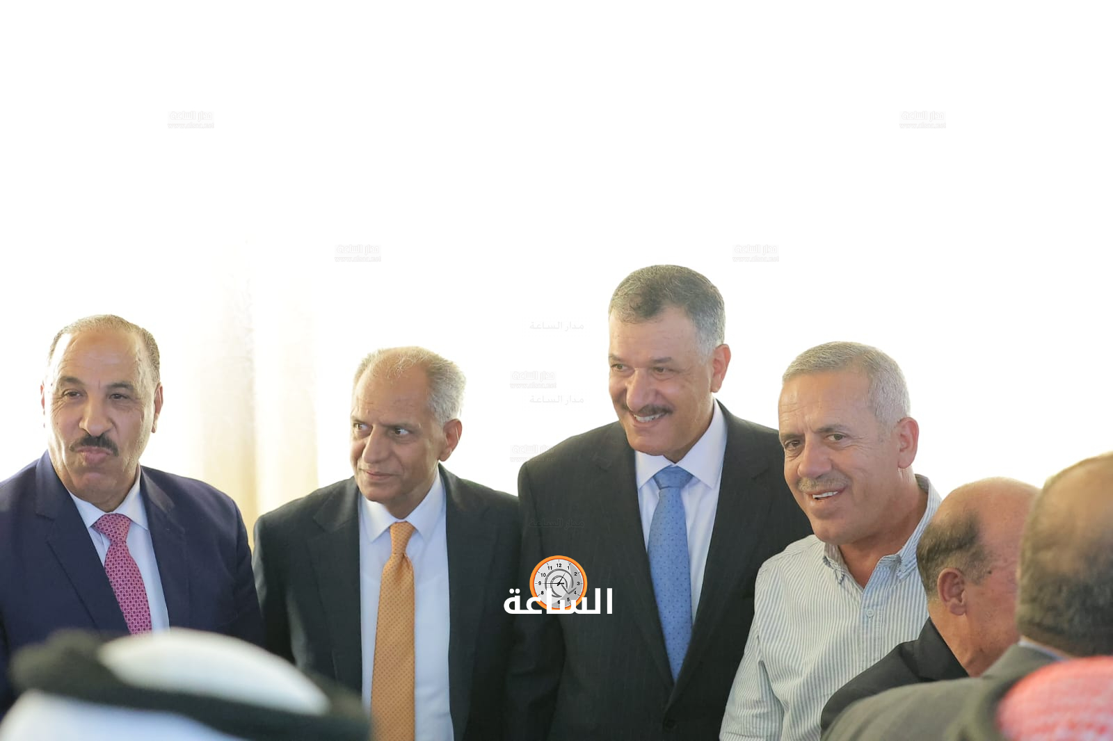 Madar Al-Saa Images 0.8870807379069495