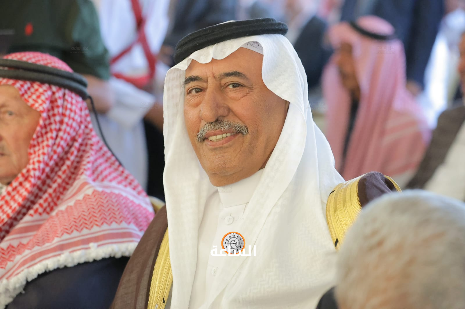 Madar Al-Saa Images 0.01929142348085766