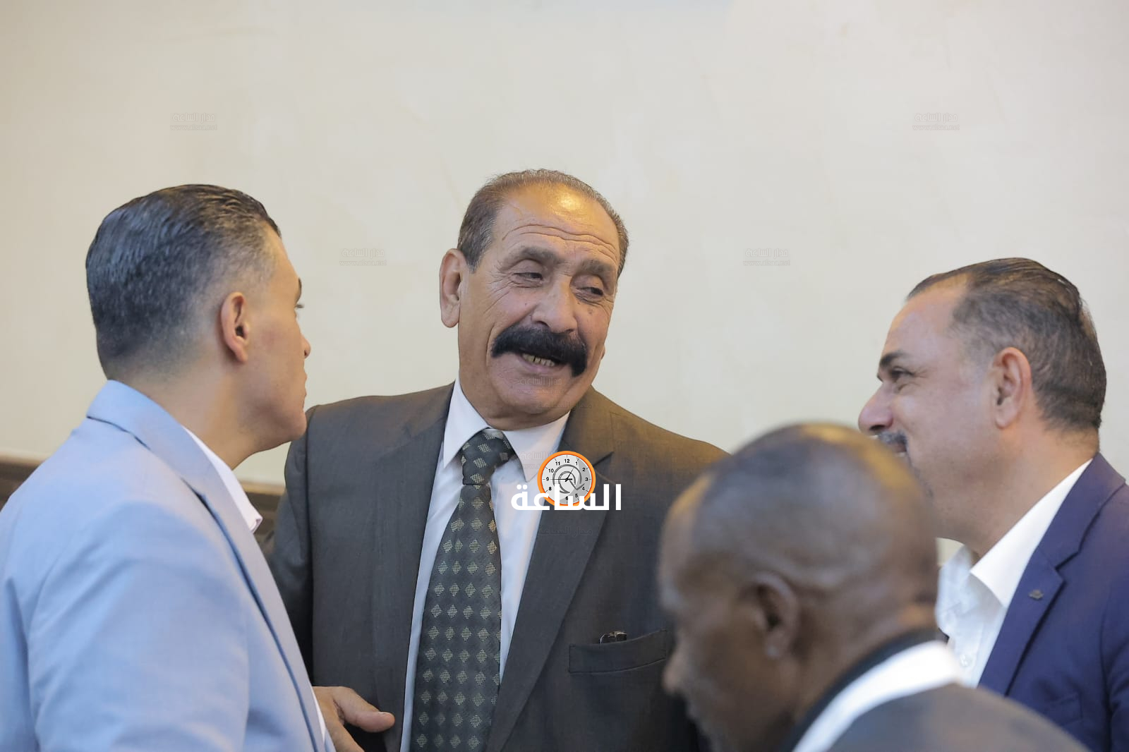 Madar Al-Saa Images 0.9229023157219507