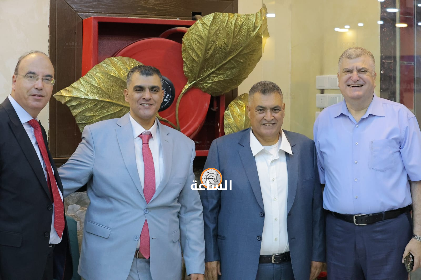Madar Al-Saa Images 0.897862741214478