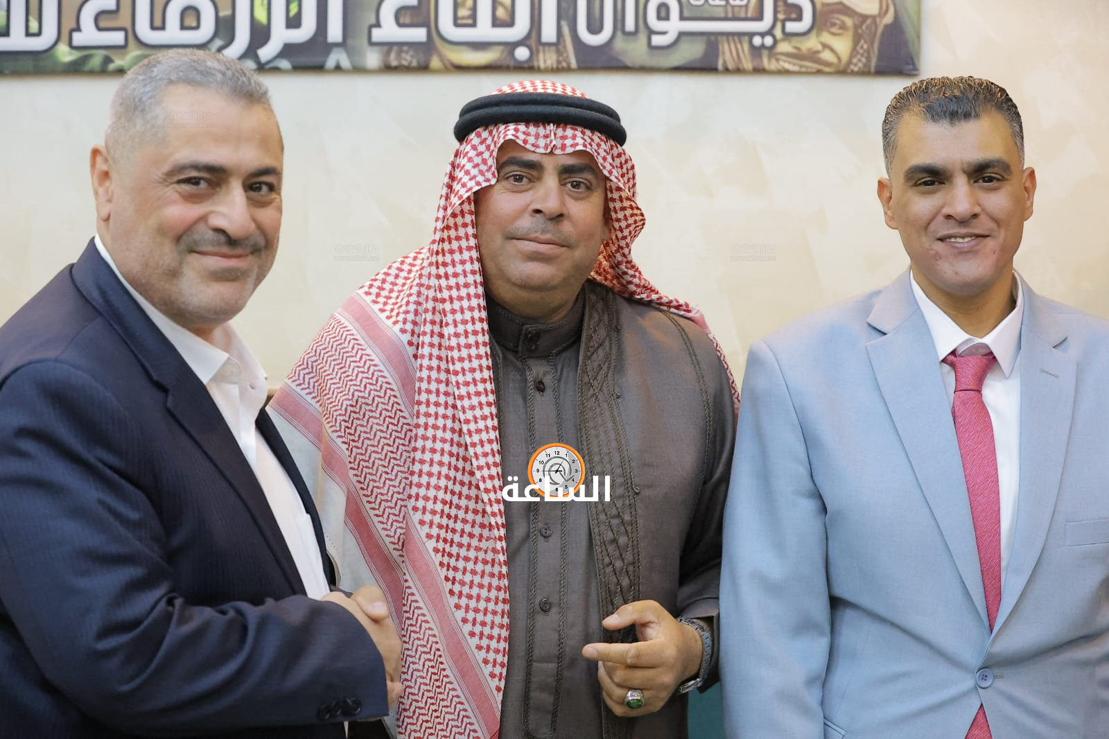 Madar Al-Saa Images 0.31557707171092