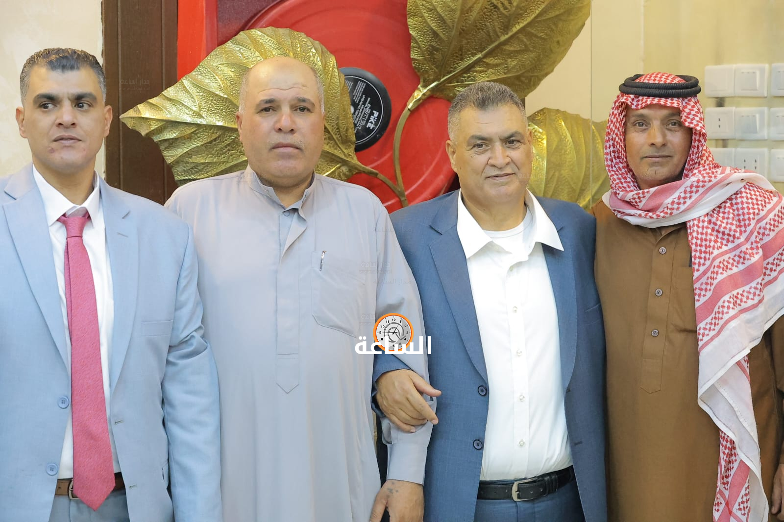 Madar Al-Saa Images 0.4214118576673944