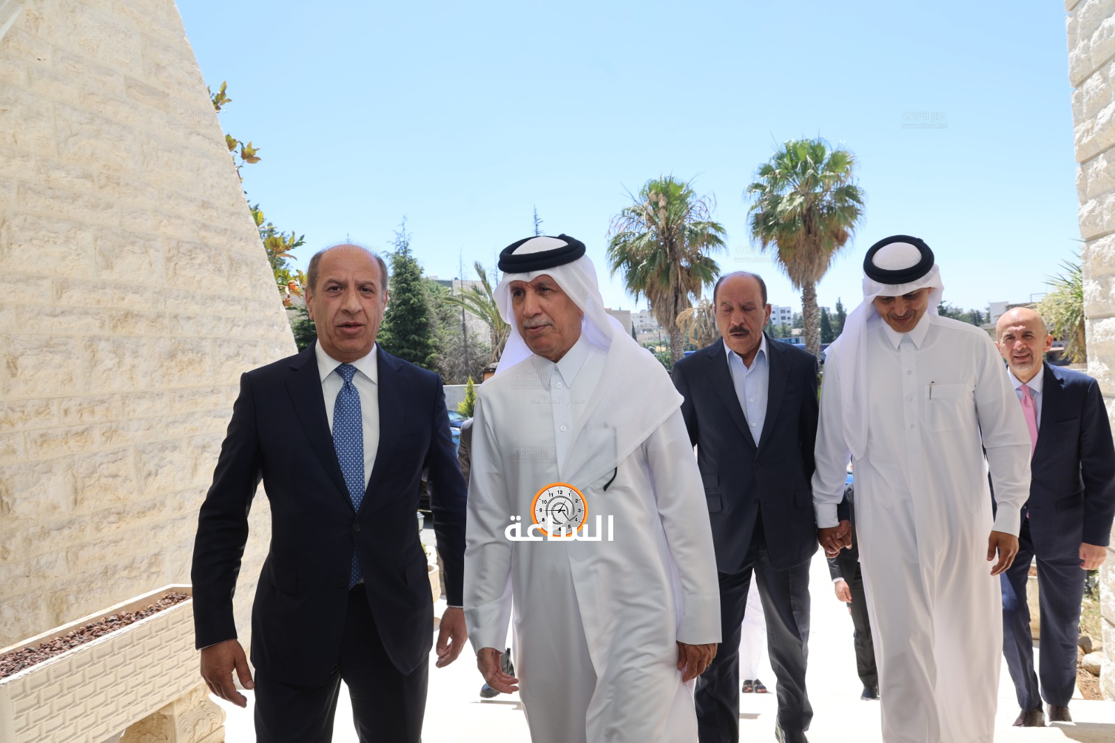 Madar Al-Saa Images 0.7153046566488249