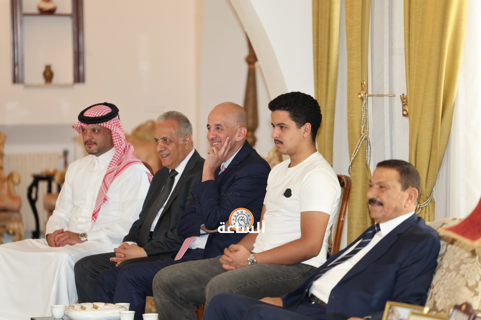 Madar Al-Saa Images 0.49145296469282584