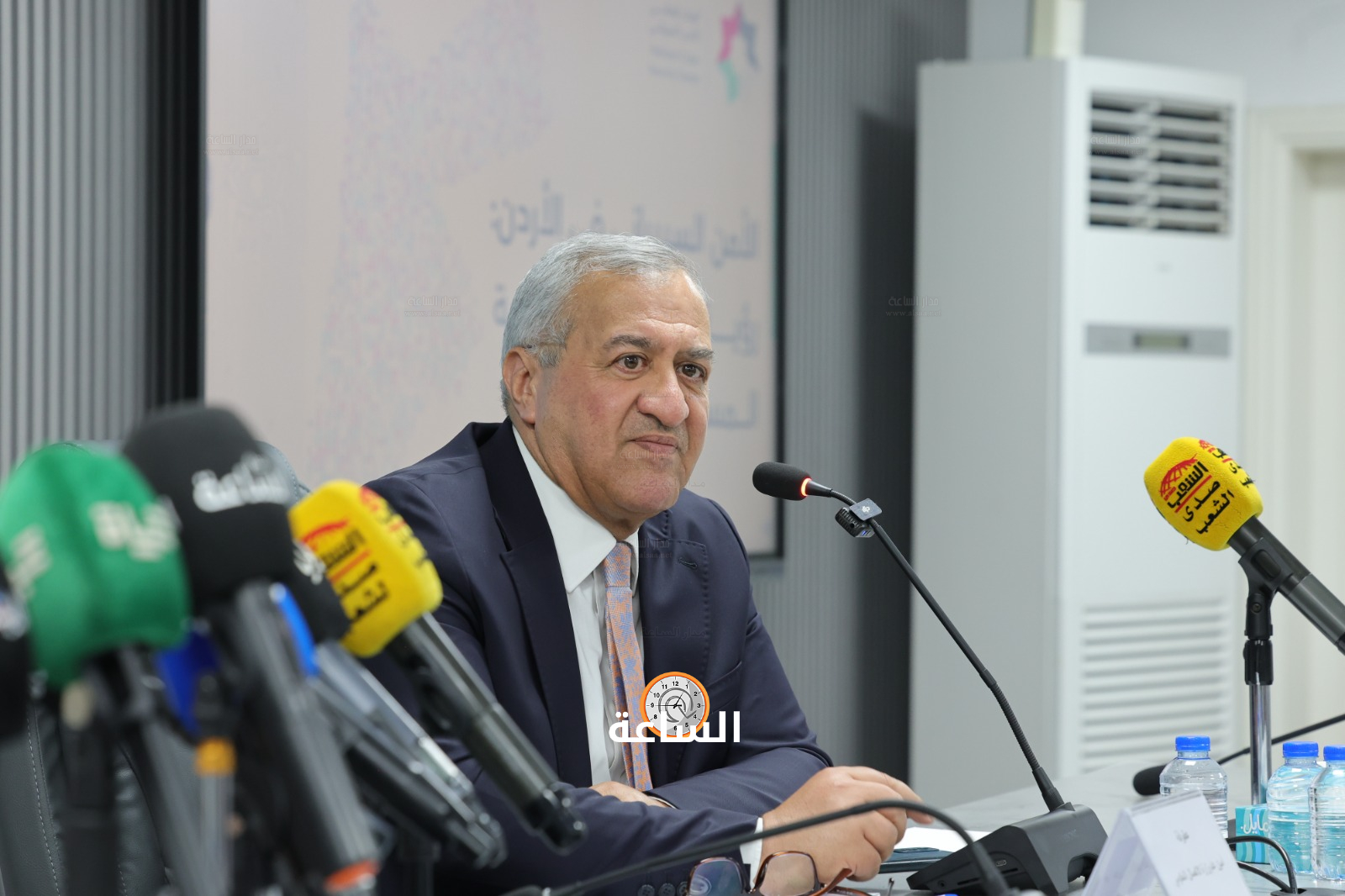 Madar Al-Saa Images 0.9148603621445598