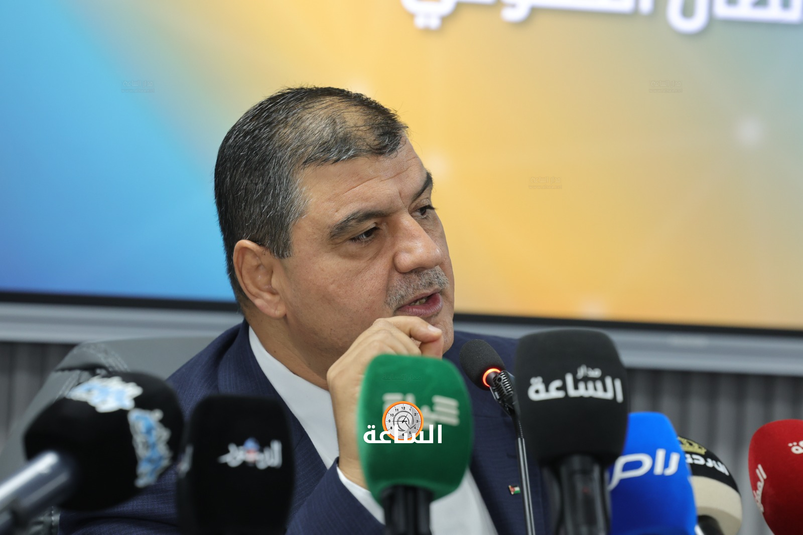 Madar Al-Saa Images 0.6853322628604339