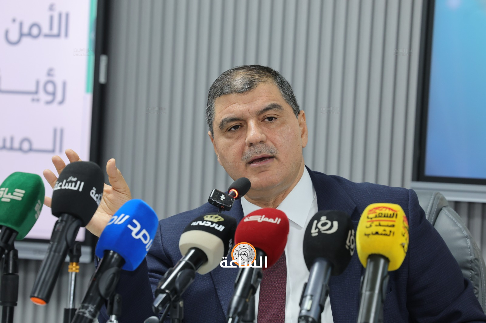 Madar Al-Saa Images 0.09347986999822822