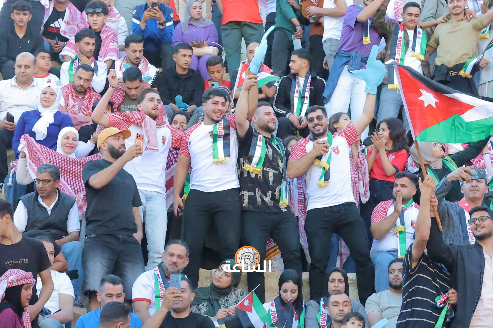 Madar Al-Saa Images 0.7849344301682203