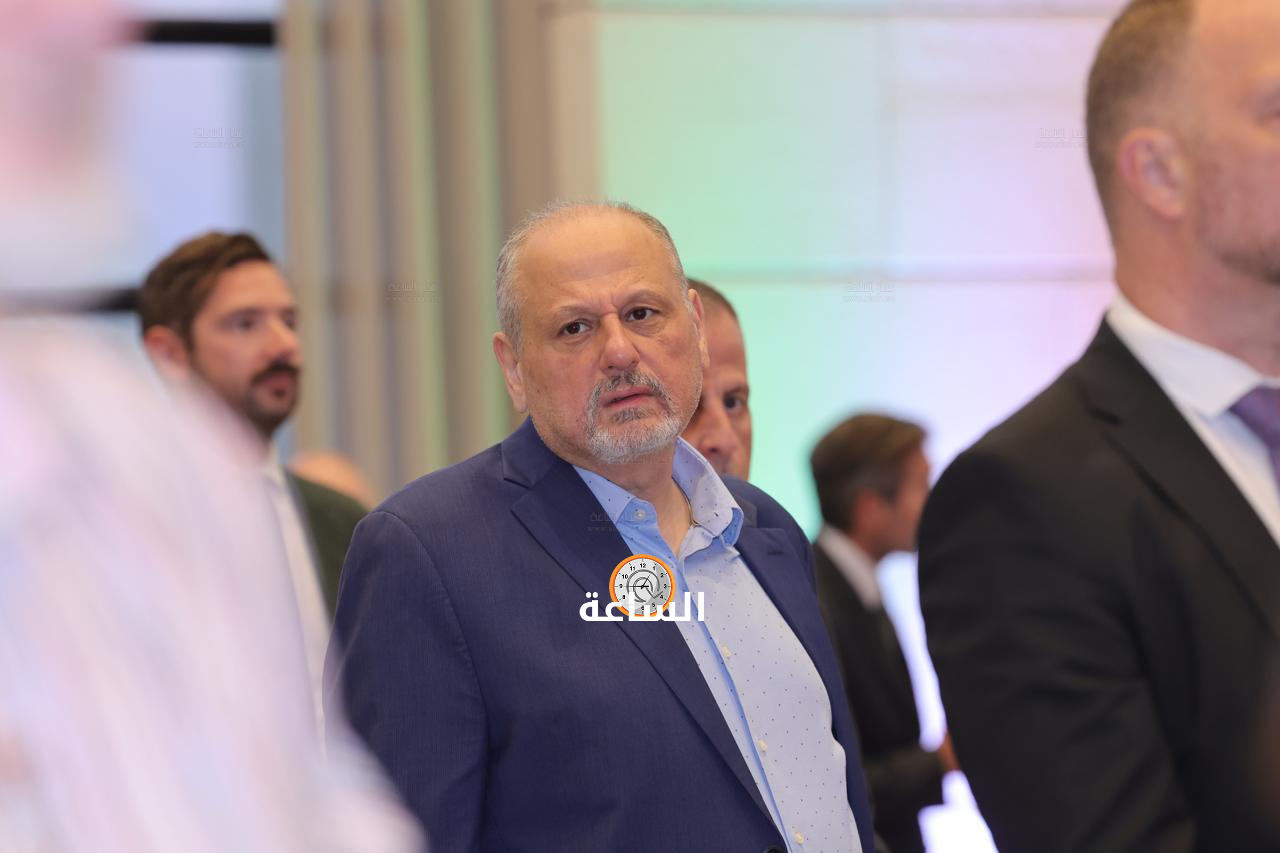 Madar Al-Saa Images 0.17560547488159617