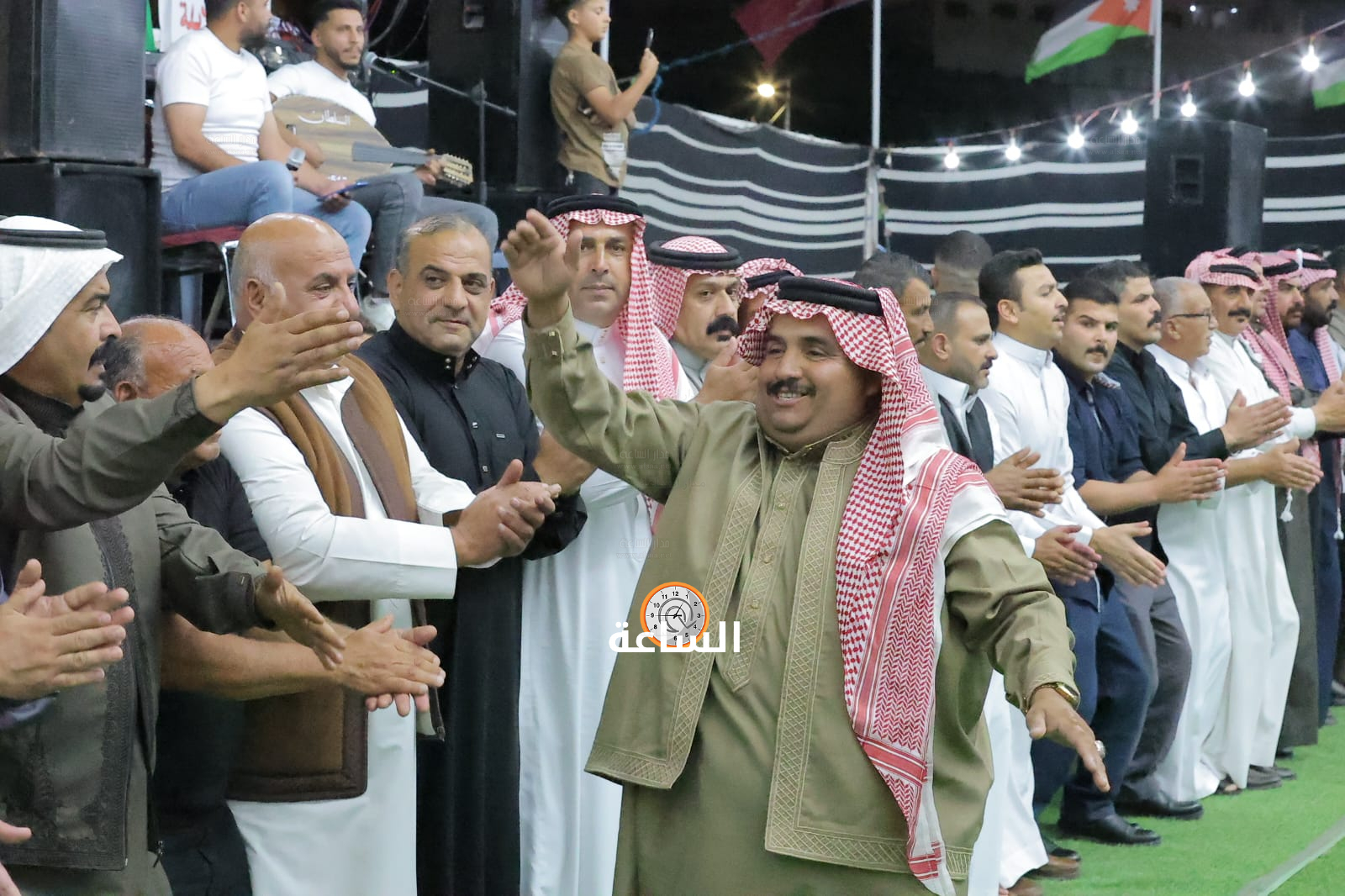 Madar Al-Saa Images 0.9538081954775569