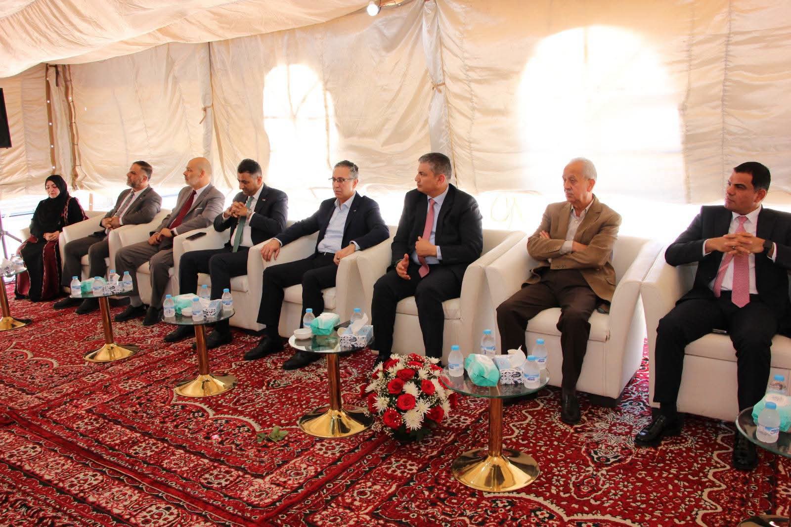 Madar Al-Saa Images 0.0345945173209381