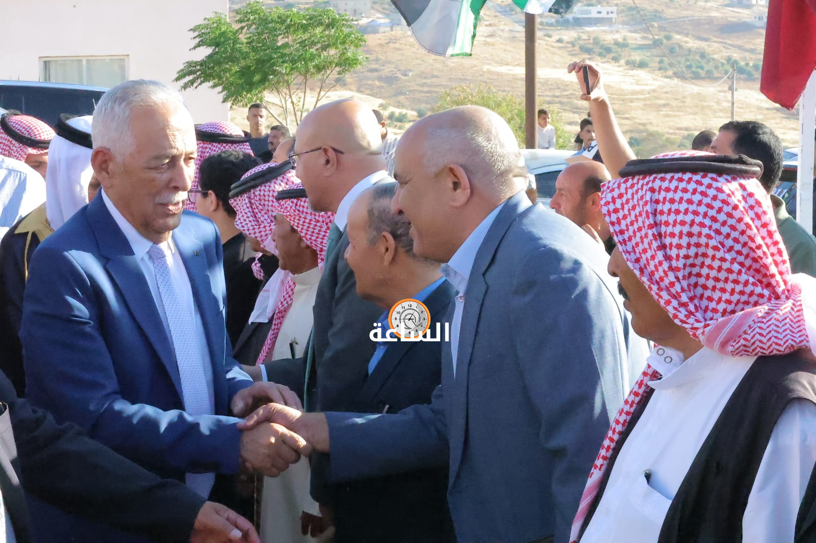 Madar Al-Saa Images 0.9412149316975333