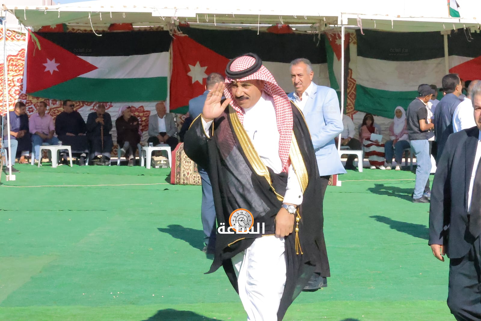 Madar Al-Saa Images 0.48180910115887876