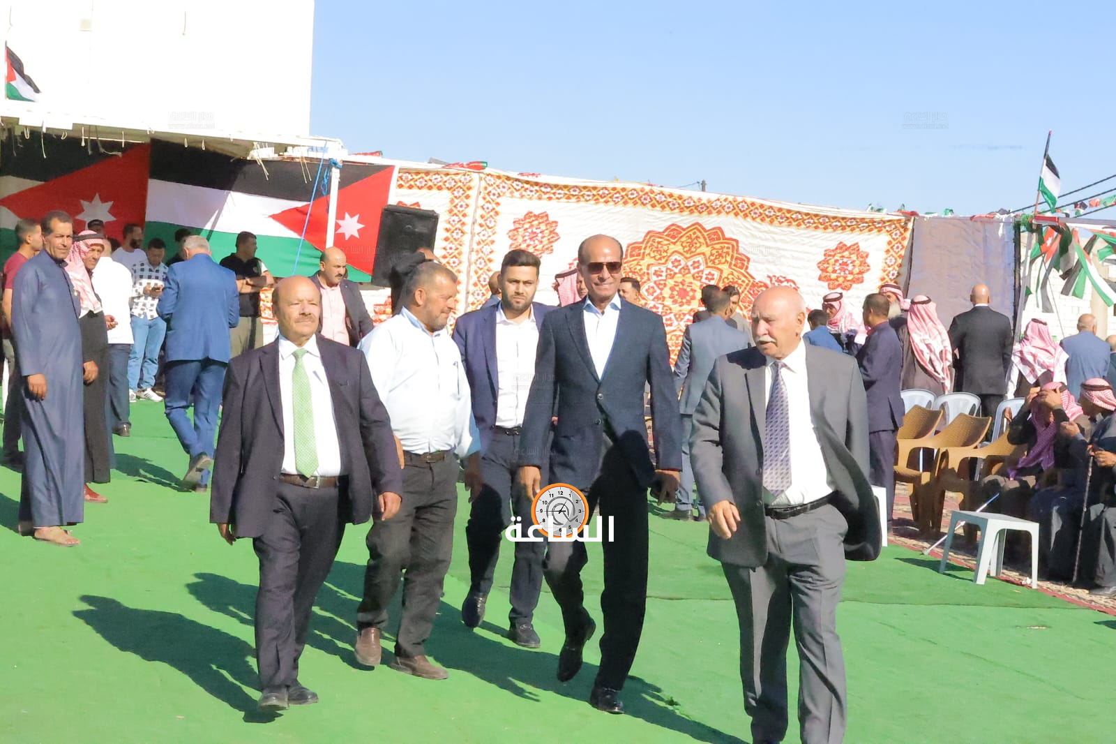 Madar Al-Saa Images 0.6245903229091228