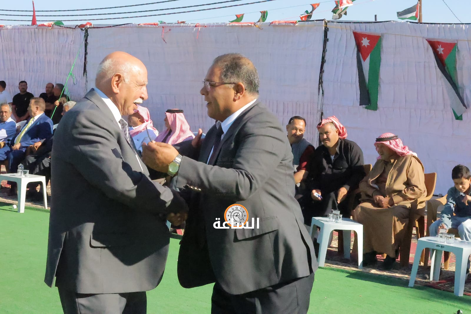 Madar Al-Saa Images 0.8202332445787391