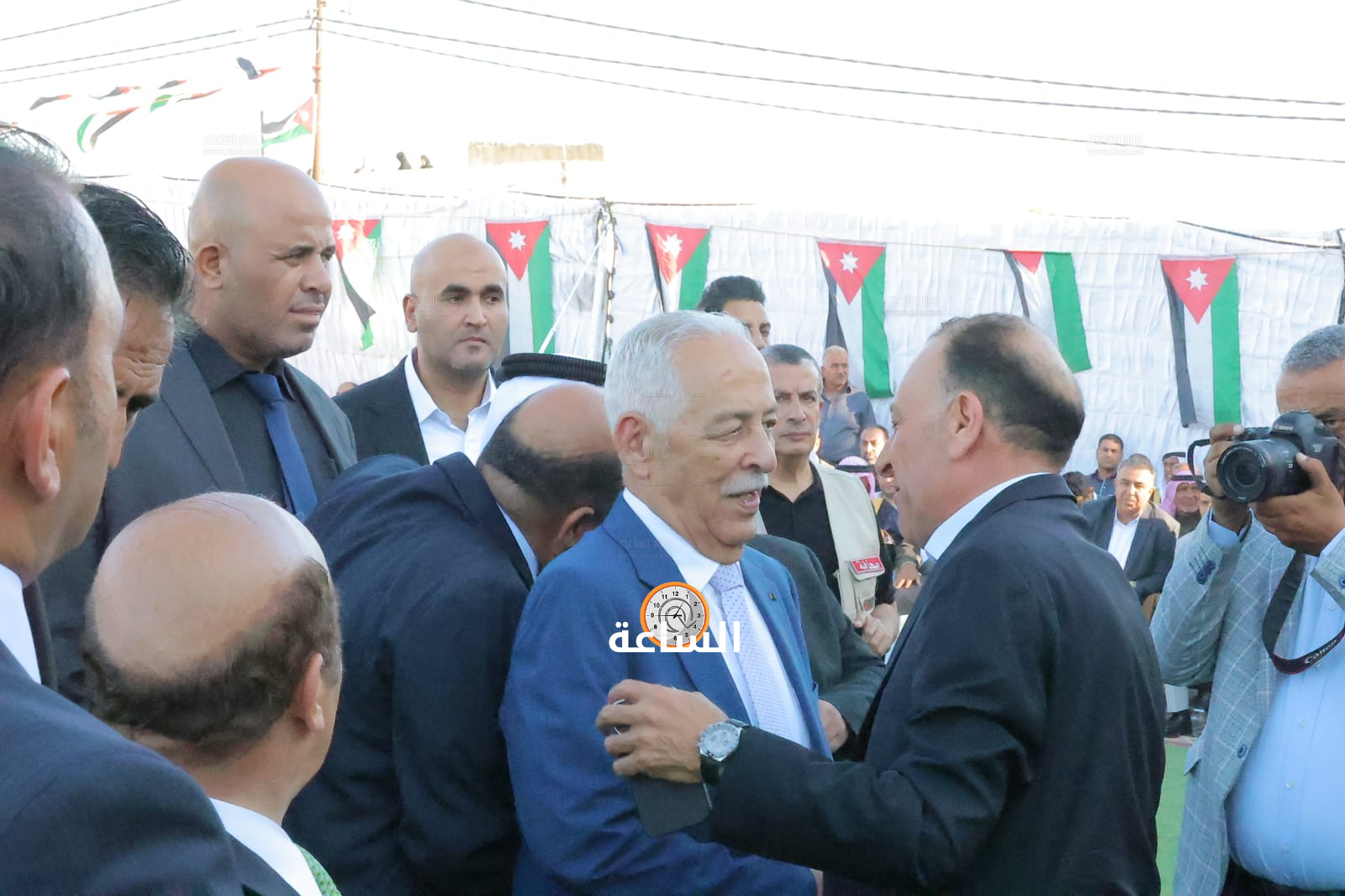 Madar Al-Saa Images 0.9664590434602816