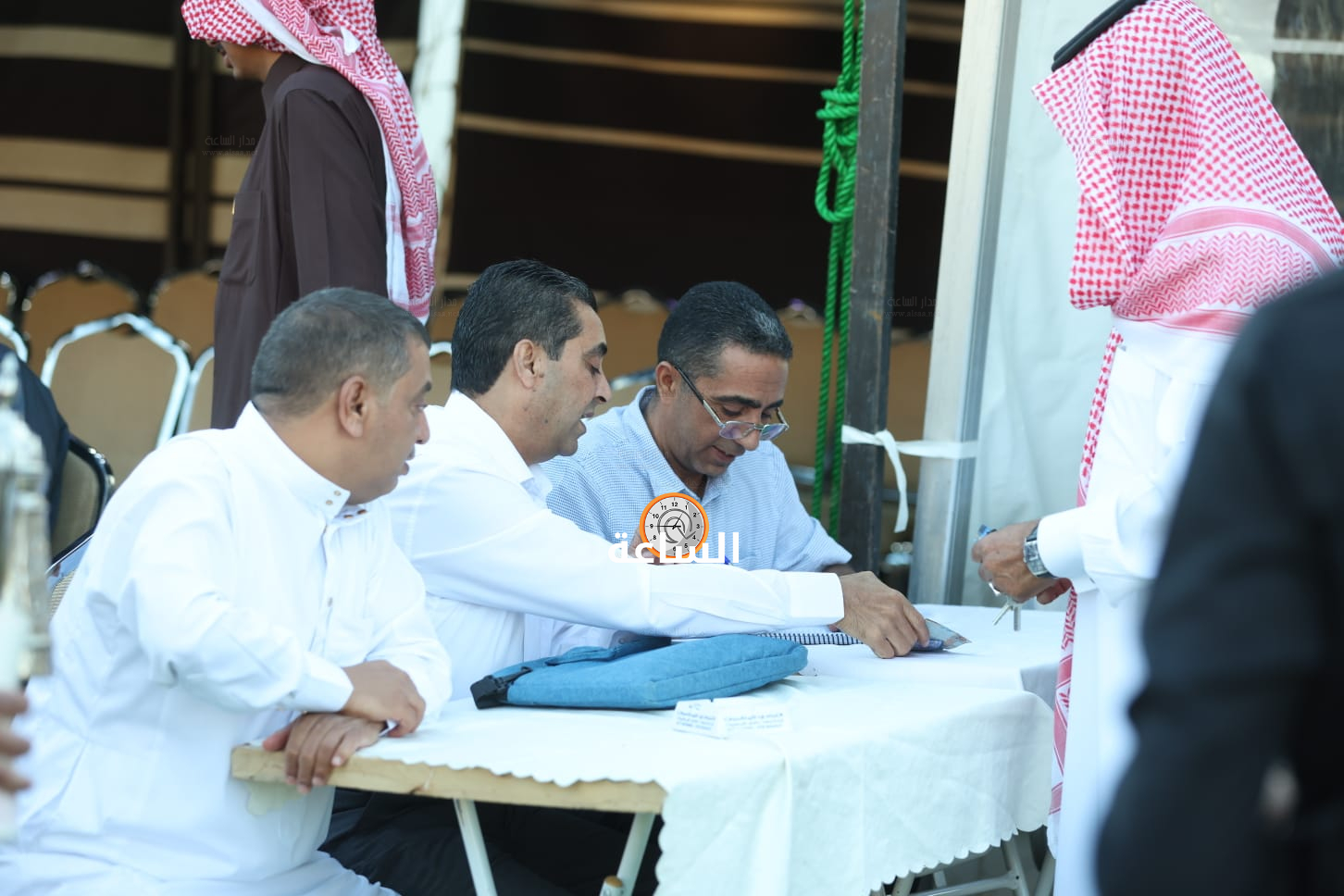Madar Al-Saa Images 0.49080992894802344