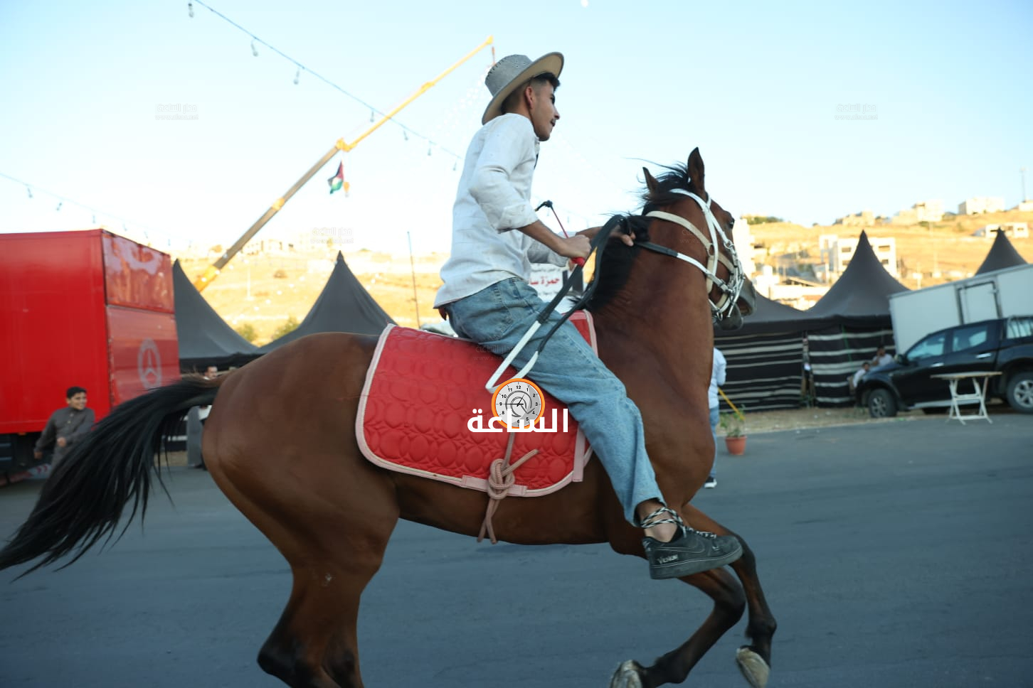 Madar Al-Saa Images 0.4312918477109593
