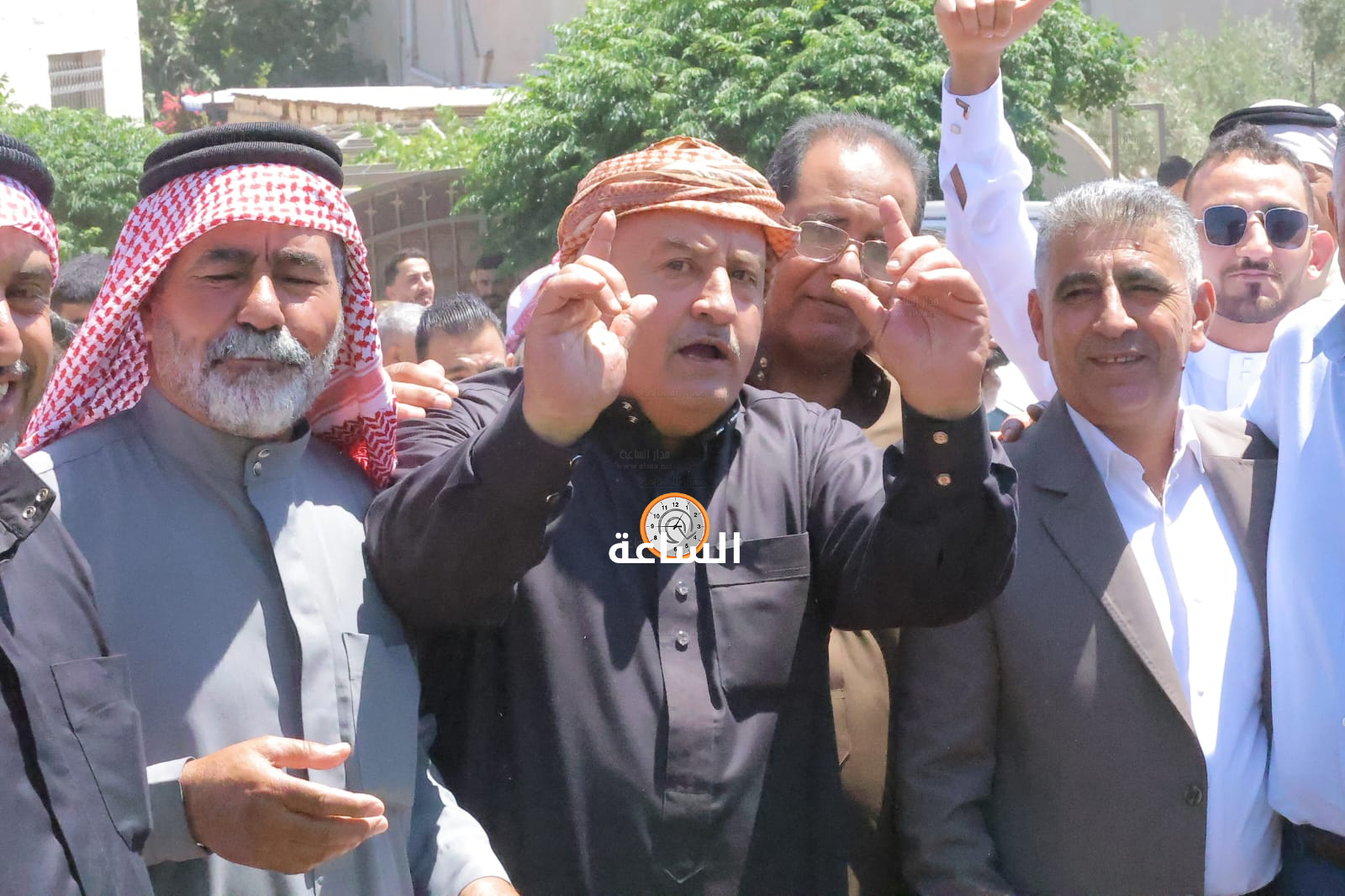 Madar Al-Saa Images 0.702820555769992