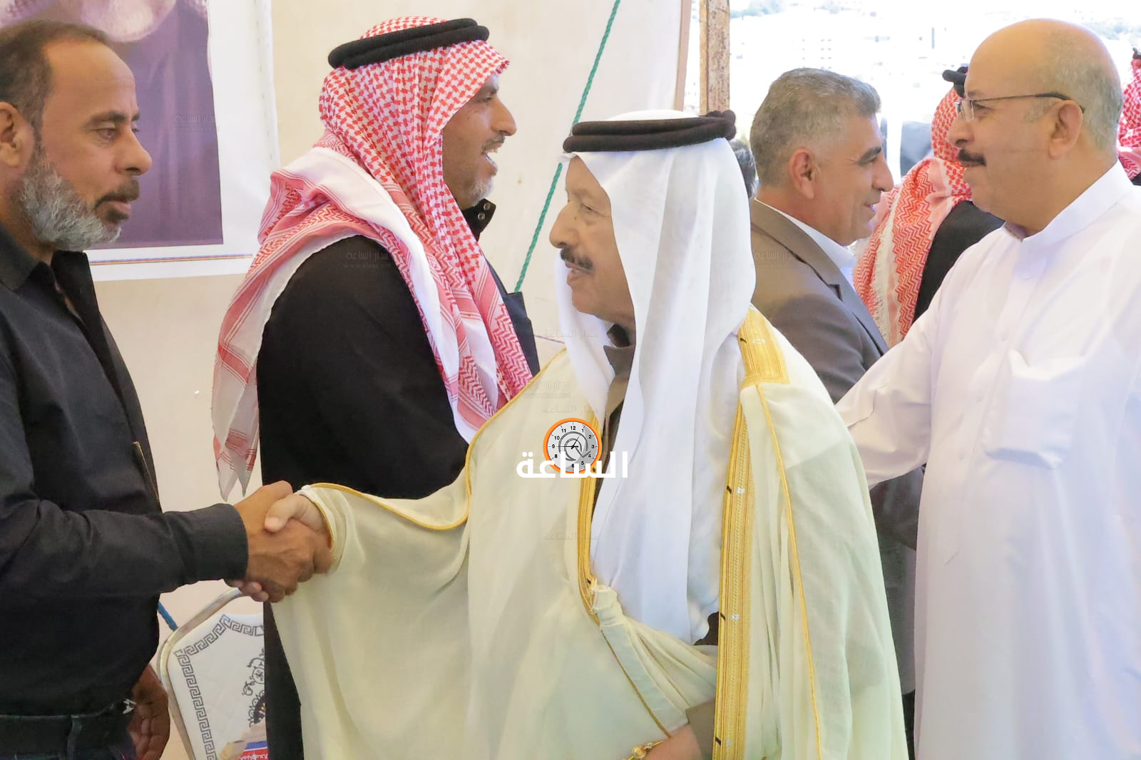 Madar Al-Saa Images 0.8689104193207786