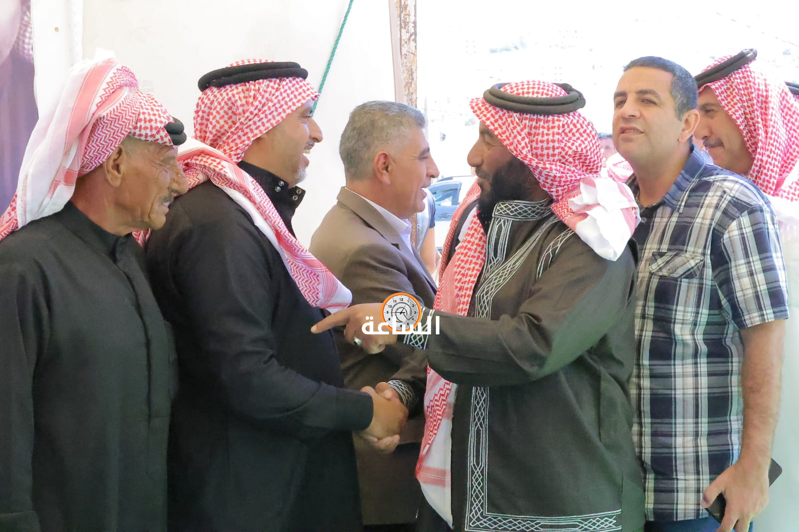 Madar Al-Saa Images 0.376596776745167