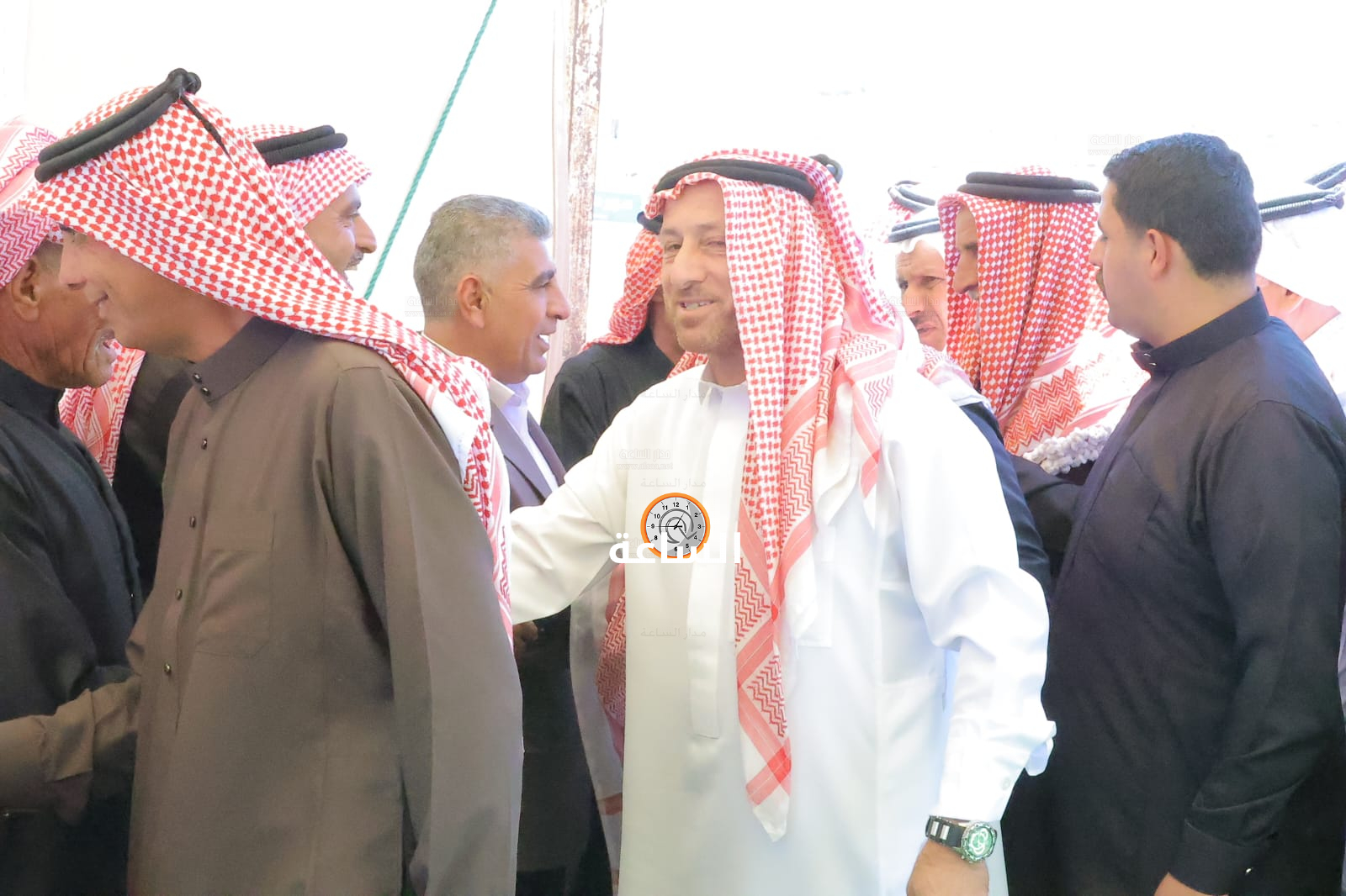 Madar Al-Saa Images 0.39806686542012215
