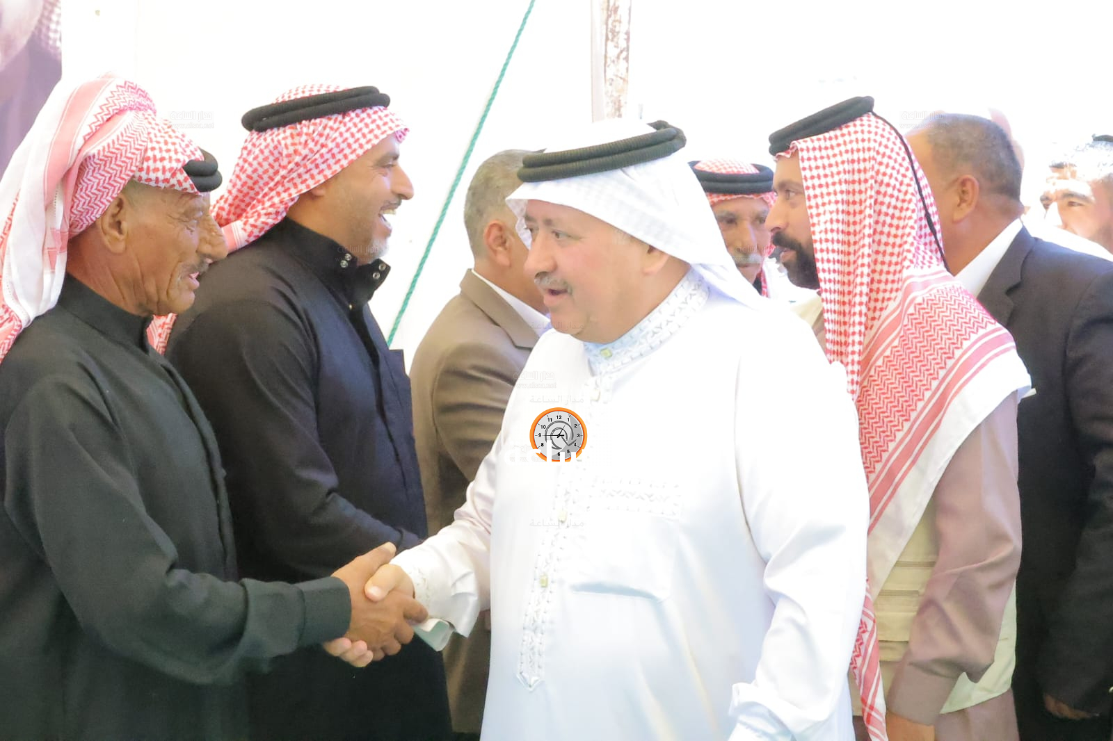 Madar Al-Saa Images 0.4477047220603