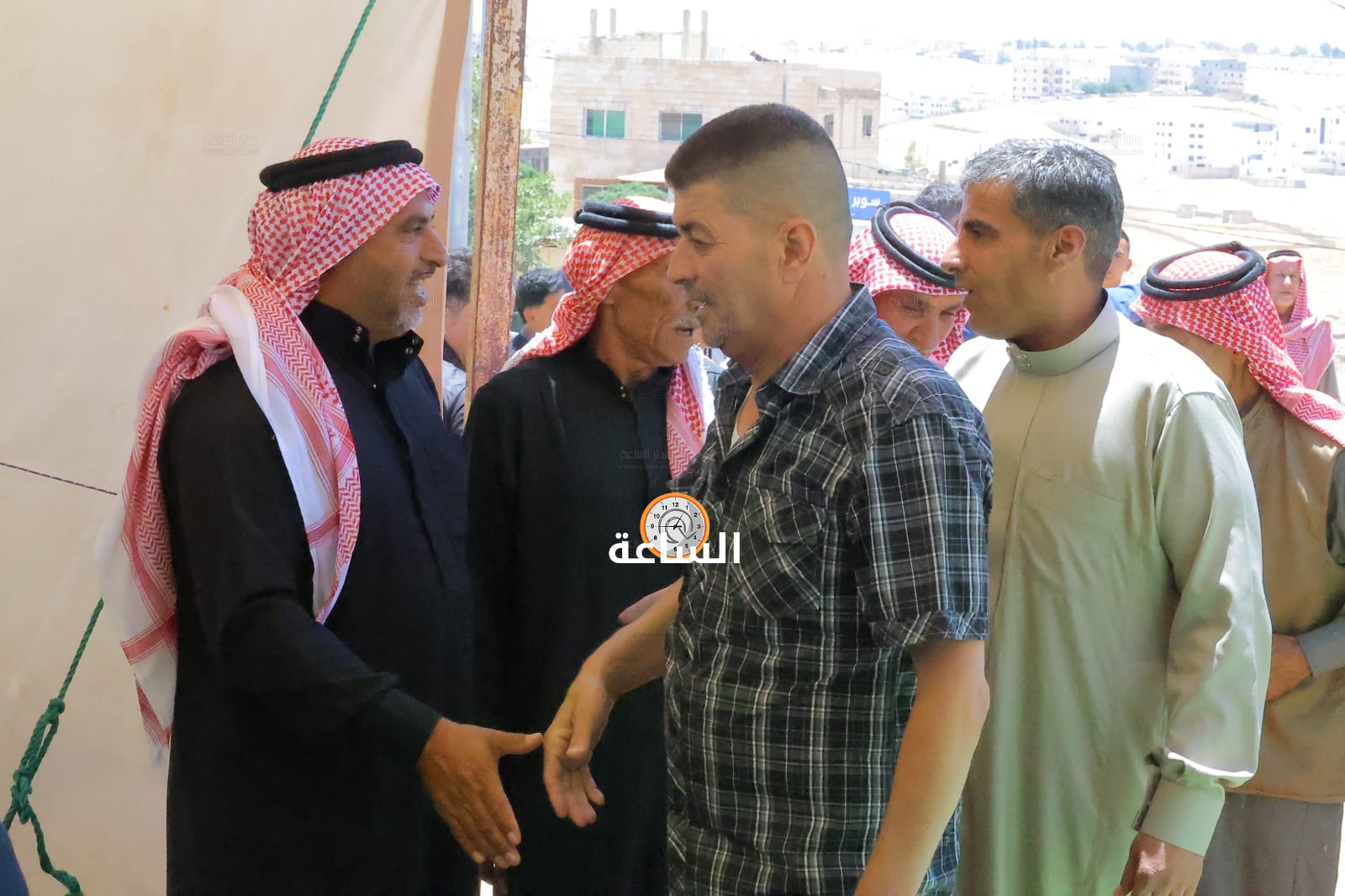 Madar Al-Saa Images 0.41147093604331697
