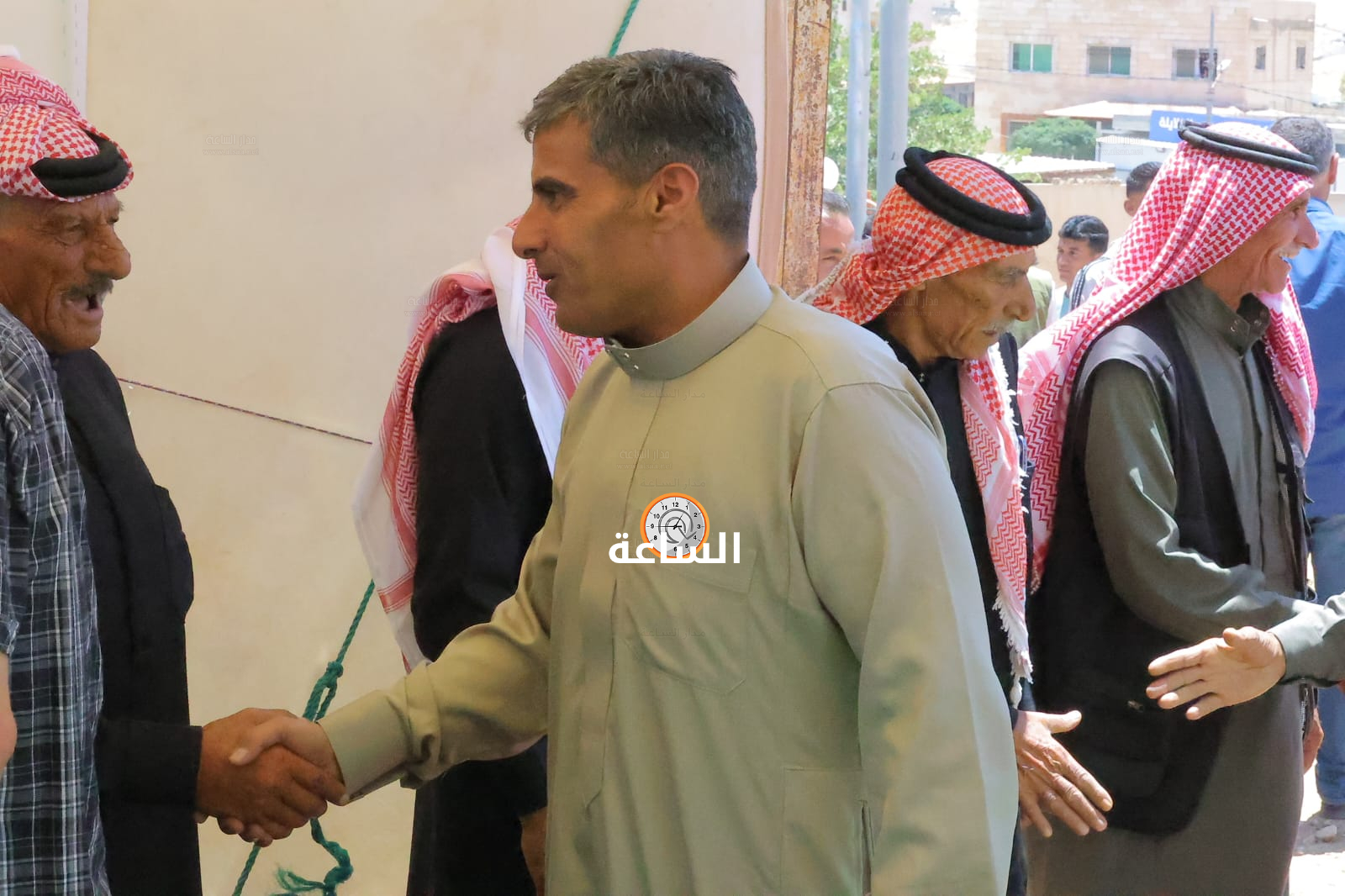 Madar Al-Saa Images 0.1650456235742287