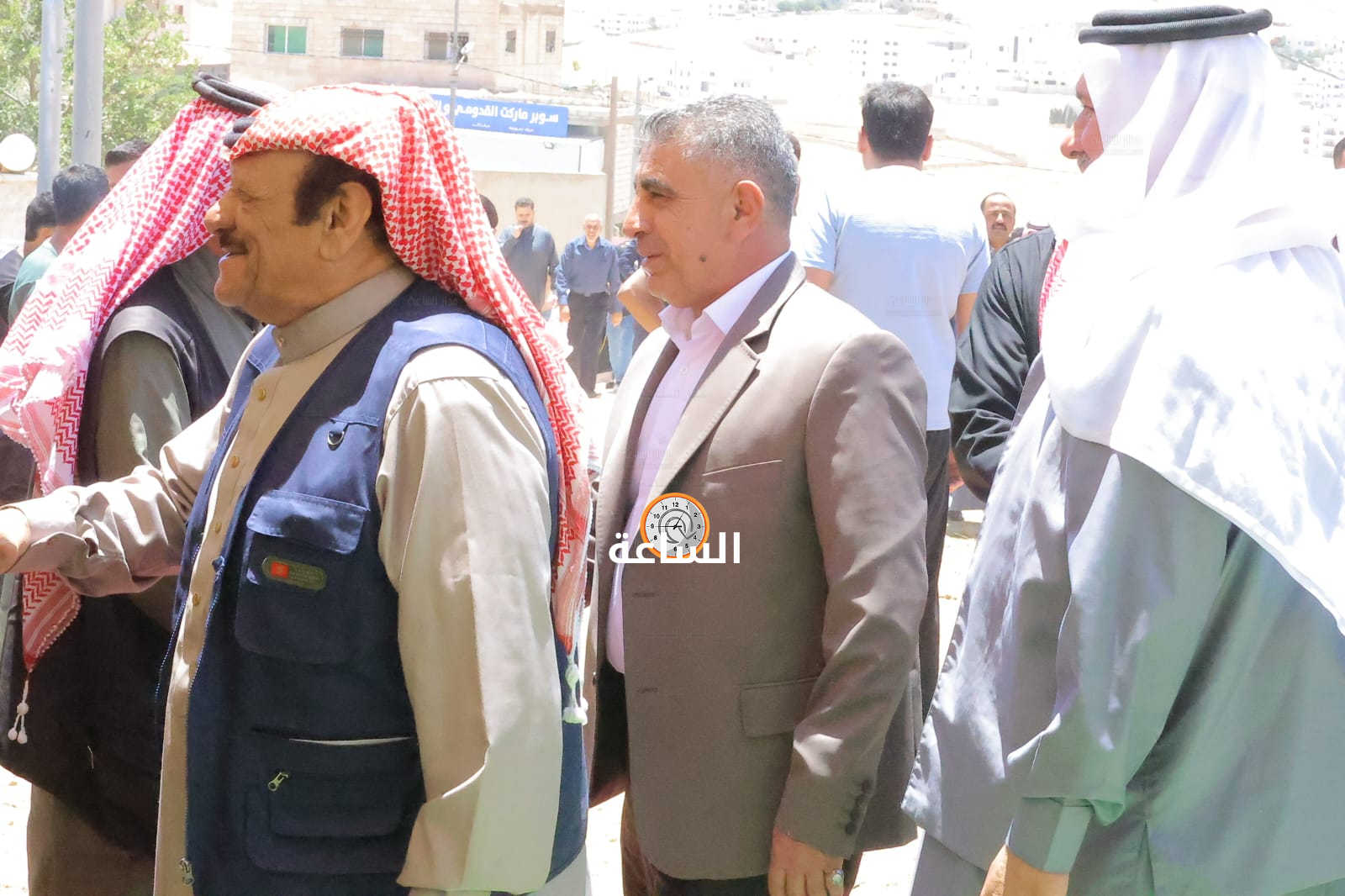Madar Al-Saa Images 0.367460765437019