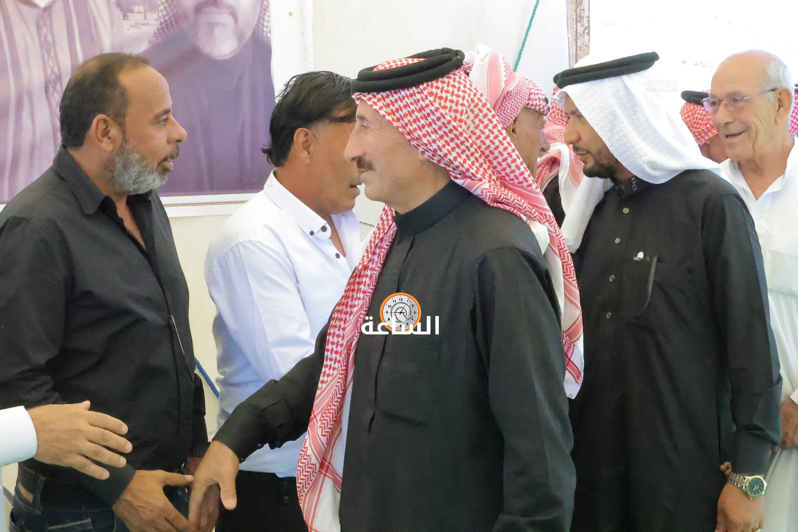 Madar Al-Saa Images 0.41608553218153954