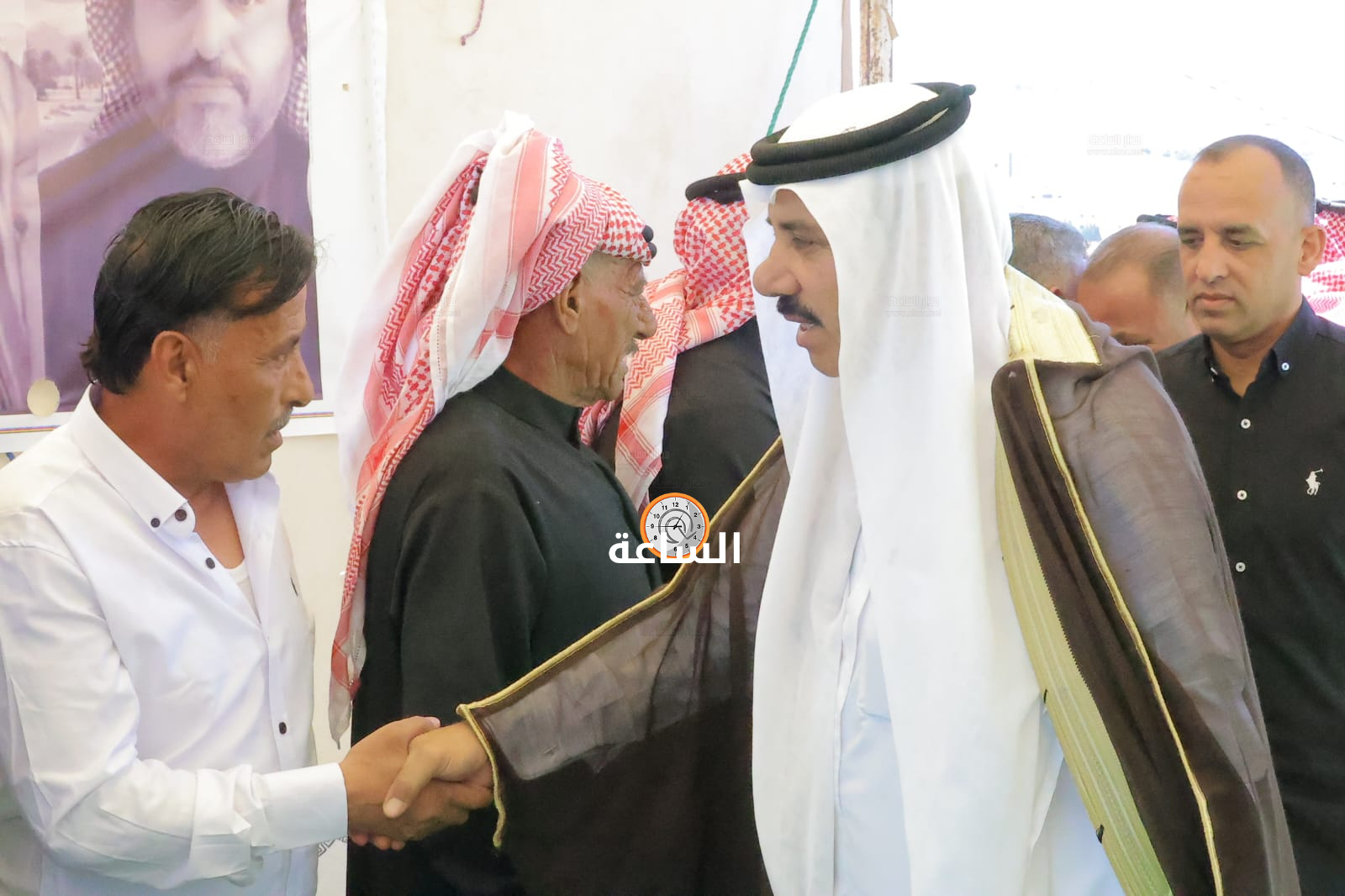 Madar Al-Saa Images 0.43496841841810185