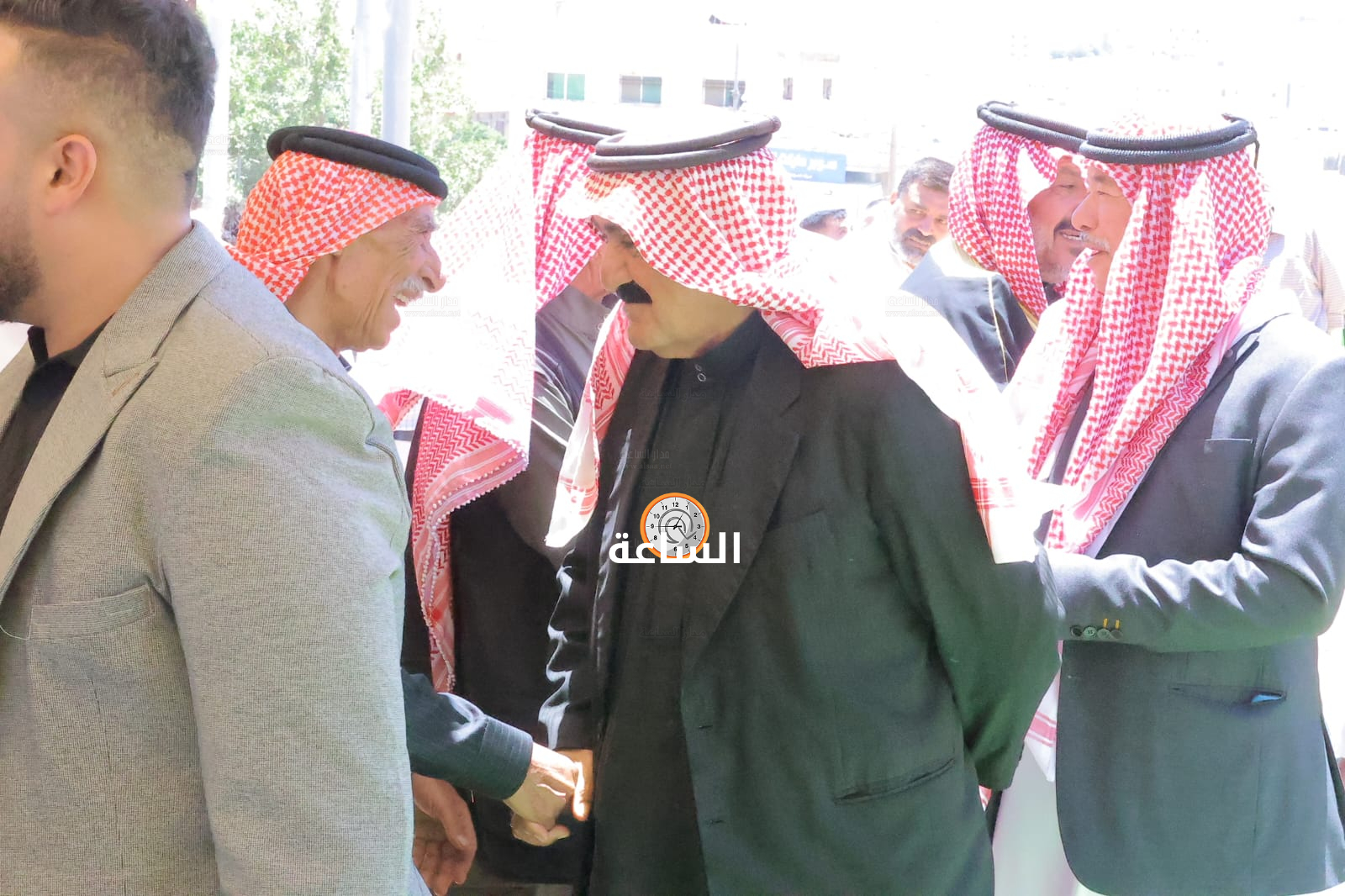 Madar Al-Saa Images 0.9158960539547699