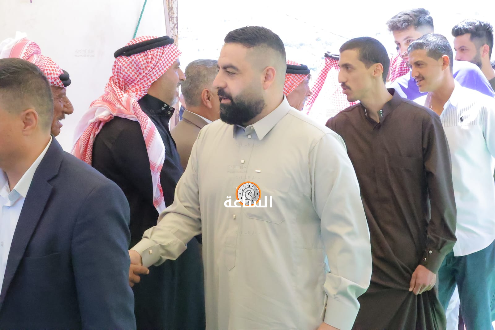 Madar Al-Saa Images 0.4722572101545086