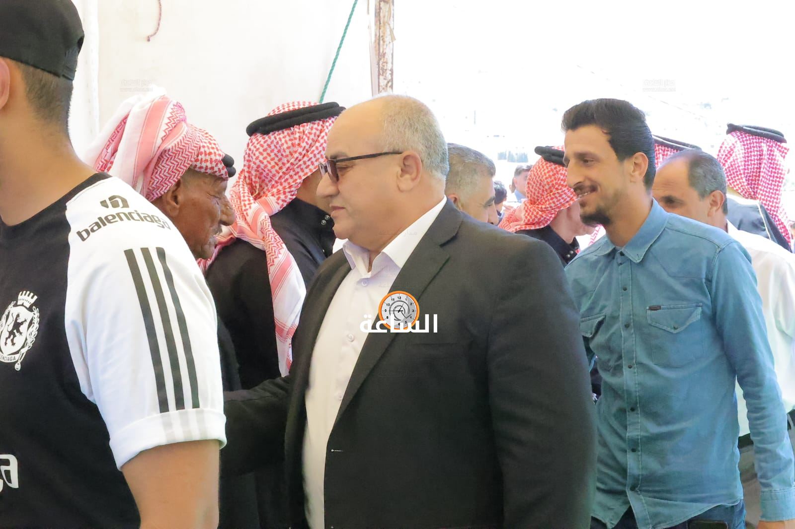 Madar Al-Saa Images 0.7942704084219605