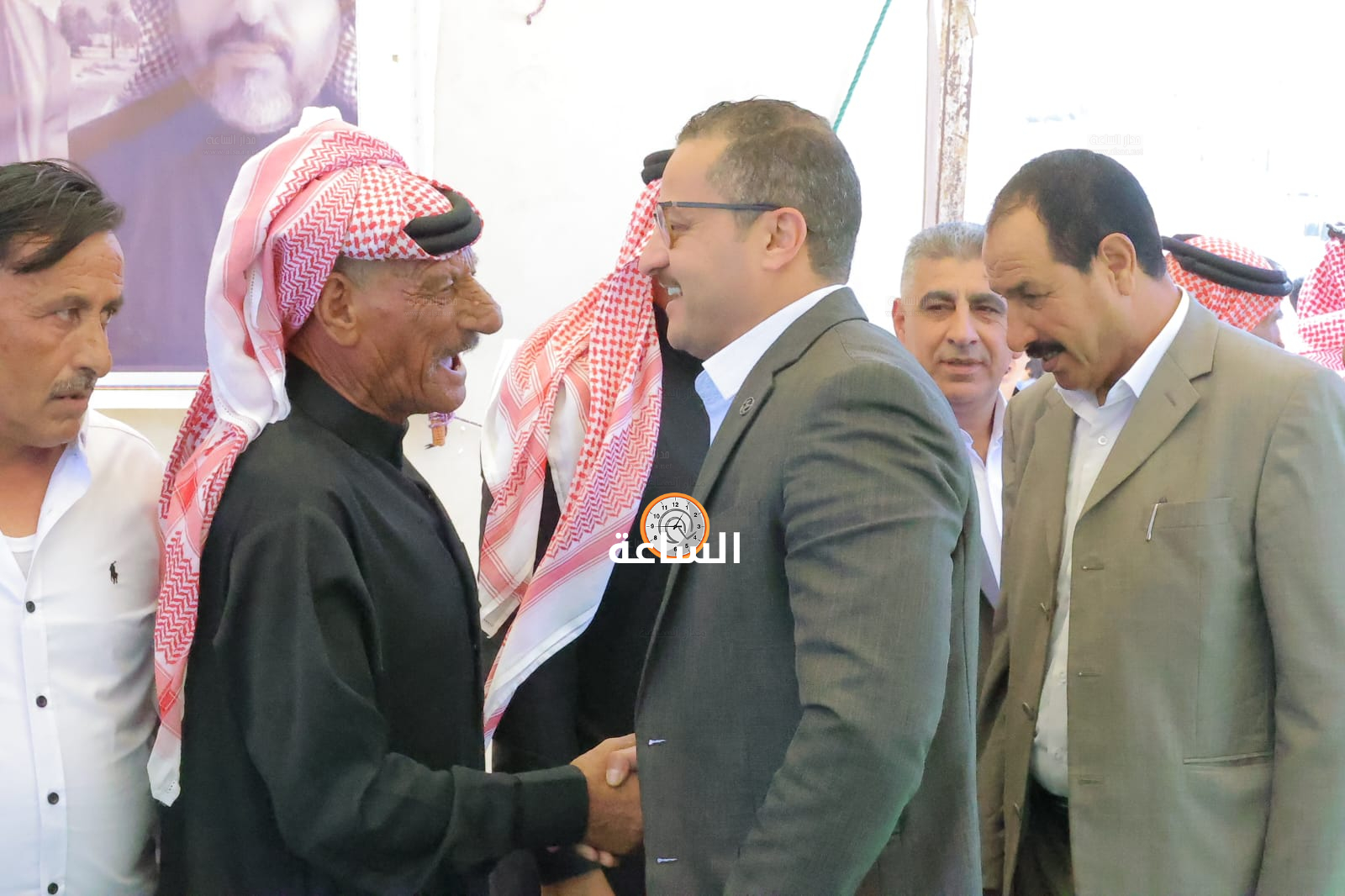 Madar Al-Saa Images 0.1348555171173491
