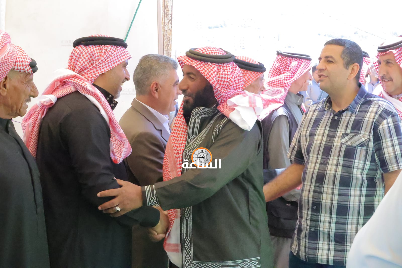 Madar Al-Saa Images 0.15954297910514426