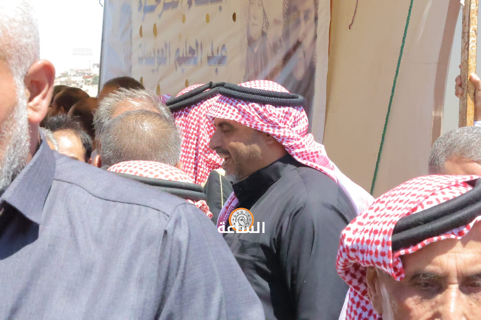 Madar Al-Saa Images 0.03709790873802721