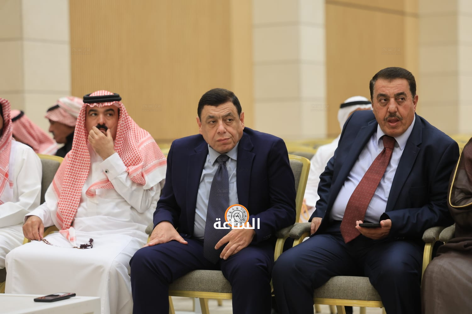 Madar Al-Saa Images 0.665370360568281